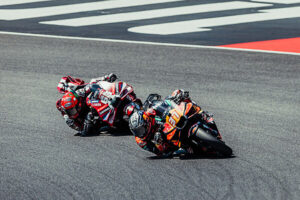 Pedro Acosta con la RC16 del team KTM al Mugello durante la Sprint MotoGP Mugello