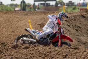 Jeffrey Herlings con la Honda HRC PETRONAS durante le qualifiche del MXGP di Germania a Teutschenthal