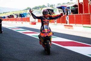 Gran Premio d'Italia Mugello: gare Moto2 e Moto3 da record con il contributo di Pirelli