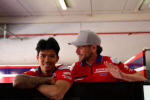 Somkiat Chantra con la Honda HRC CBR1000RR-R in pista a MotorLand Aragón