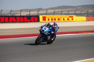 Nicolò Bulega con la Ducati e la Pirelli SC0 durante il weekend di Aragón