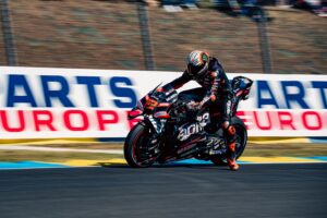 aprilia-a-montmelo_3.jpg
