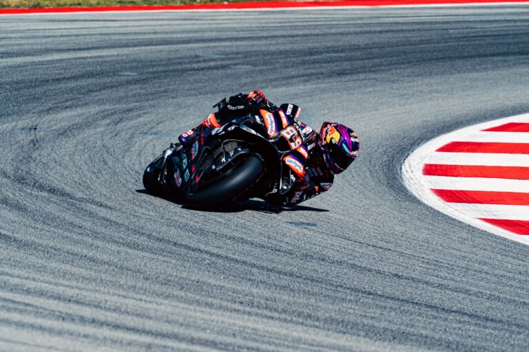 Aprilia chiude la sprint di Montmeló in crescita e torna al successo a Most