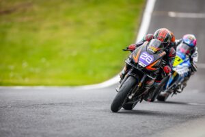 aprilia-rs-660-doppietta-oulton-park_2.jpg