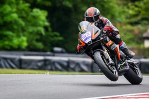 aprilia-rs-660-doppietta-oulton-park_5.jpg