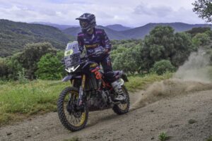 aprilia-tuareg-rally-trionfa-olbia_6.jpg