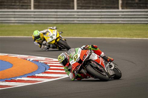 Bimota by Kawasaki del team WorldSBK in pista a Most