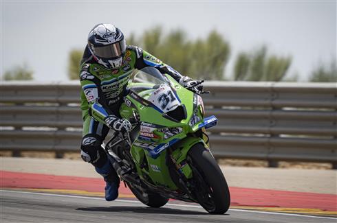Garrett Gerloff con la Kawasaki Ninja ZX-10RR a MotorLand Aragón, nona posizione in Gara 1