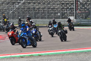 suzuki-tester-day-experience-debutto-sold-out-cremona_10.jpg