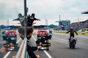 tripletta-aprilia-le-mans_4.jpg