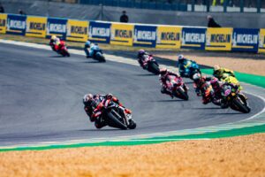 tripletta-aprilia-le-mans_6.jpg