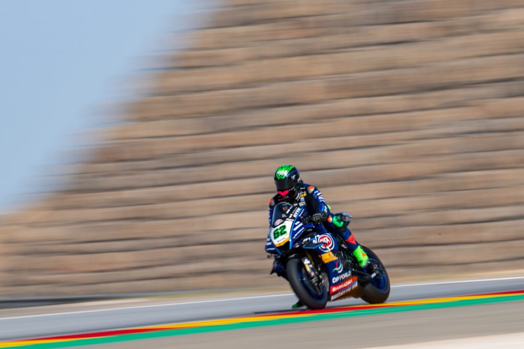 Stefano Manzi con la Yamaha GYTR GRT durante il weekend del WorldSBK Aragón