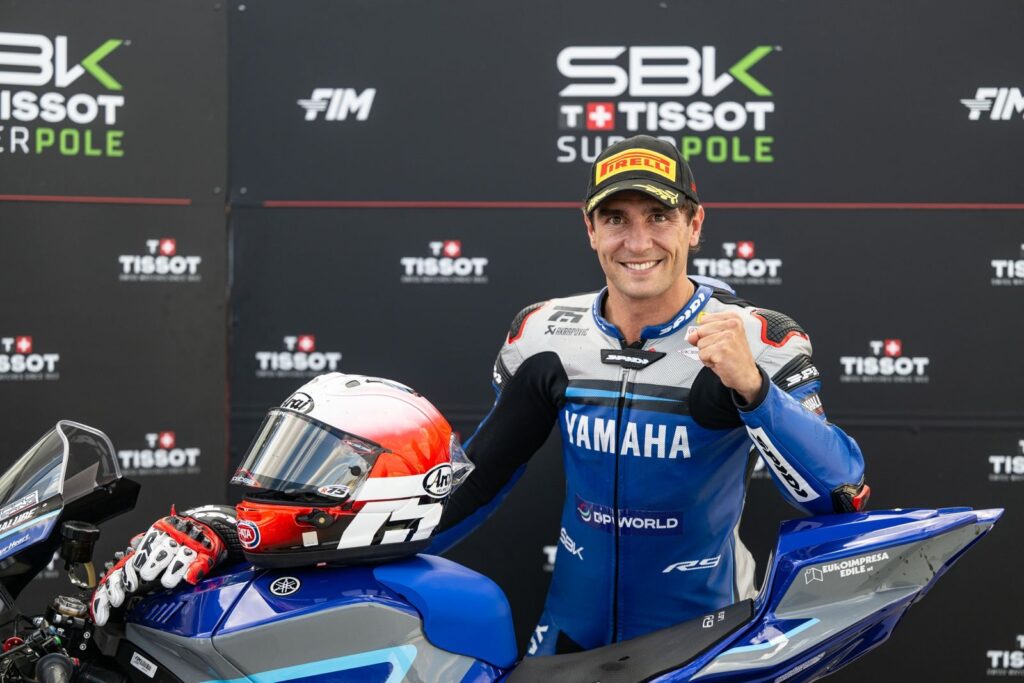 Albert Arenas in pole position con la Yamaha R9 a Balaton Park, WorldSSP