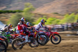 Hunter Lawrence su CRF450RWE a Fox Raceway con la vittoria assoluta nella 450MX