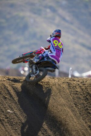 Hunter Lawrence su CRF450RWE a Fox Raceway durante l'apertura AMA Pro Motocross
