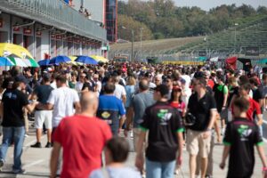 Paddock e attività del Dunlop CIV a Imola durante il round Emilia-Romagna