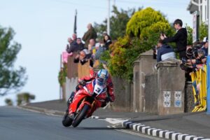 Pneumatici Metzeler RACETEC RR Slick impiegati al Senior TT 2026