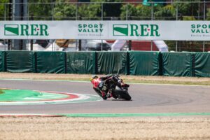 Momento di gara al circuito di Imola durante il round Dunlop CIV Emilia-Romagna
