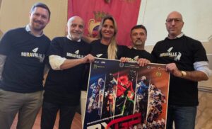 Atmosfera del weekend MXGP Italia a Montevarchi con piloti e paddock in attività