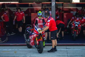 Honda HRC a Misano: Chantra e Vickers nello sviluppo della CBR1000RR-R