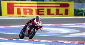 Pneumatico Pirelli DIABLO Superbike SCQ, extrasoft posteriore sviluppato per la Superpole
