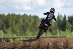 Piloti e staff Honda HRC PETRONAS a Montevarchi per il MXGP Italia 2026