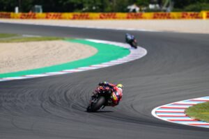 Honda RC213V del team Honda HRC Castrol in pista al GP di Brno 2026