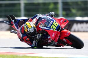 Honda HRC Castrol RC213V in pista a Brno durante il venerdì di prove