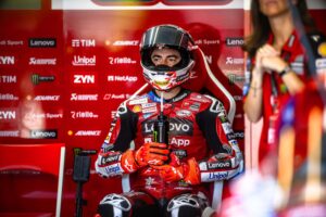 Ducati Lenovo Team in azione a Brno durante le prove del venerdì
