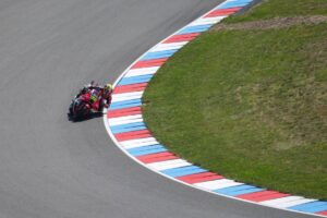 Joan Mir (Honda HRC Castrol) durante la Sprint MotoGP di Brno