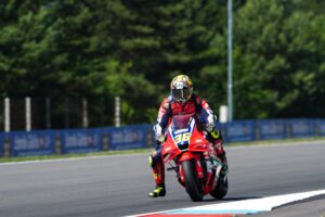 Joan Mir con la Honda HRC Castrol nella Sprint MotoGP Brno, decimo tra condizioni di asfalto oltre i 50°C