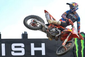 Fratelli Coenen al MXGP Montevarchi con risultati di rilievo per Red Bull KTM Factory Racing - De Carli