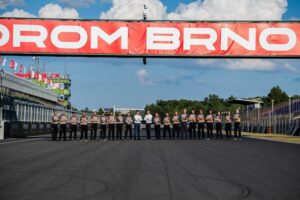 Pneumatici Pirelli per la gamma MotoGP 2027 testati all'Autodrom Brno in sessioni con piloti titolari