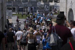 Vespa esposta al Vespa Village durante le celebrazioni per gli 80 anni di Vespa a Roma