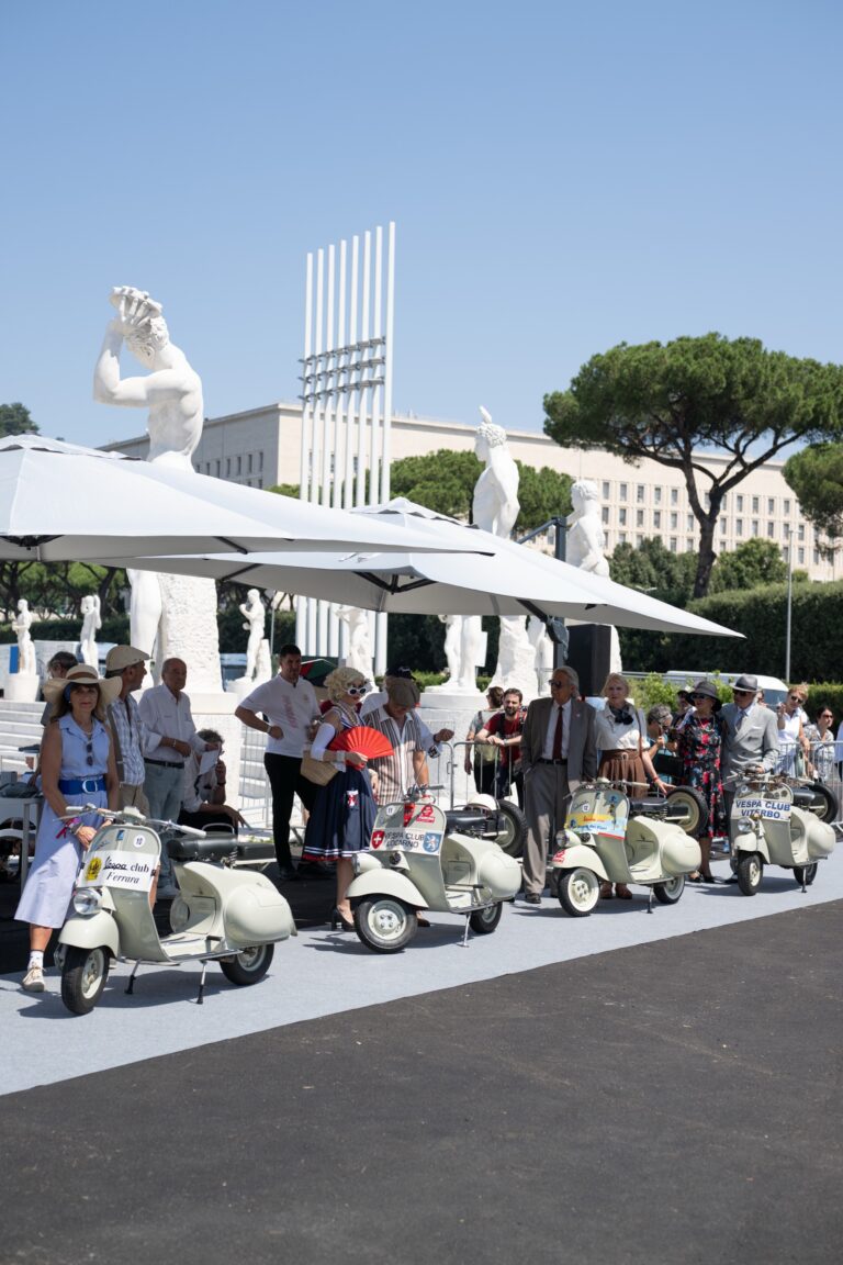 Vespa Roma 2026 chiude con 25mila scooter in parata nella Capitale