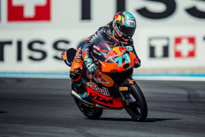 Valentin Perrone, pilota KTM in Moto3 al TT Circuit Assen durante il GP d'Olanda 2026