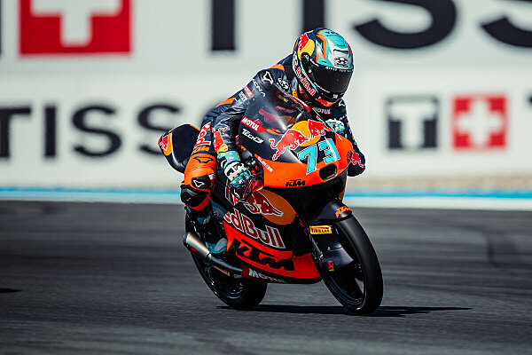 Valentin Perrone, pilota KTM in Moto3 al TT Circuit Assen durante il GP d'Olanda 2026