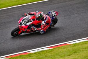CBR1000RR-R Fireblade SP Honda HRC in configurazione Suzuka durante i test ufficiali