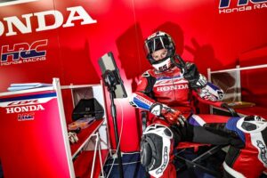 CBR1000RR-R Honda HRC in assetto Suzuka durante i test per la Suzuka 8 Hours 2026