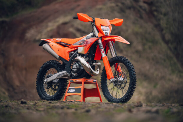 KTM 300 EXC modello 2027, enduro della nuova gamma EXC