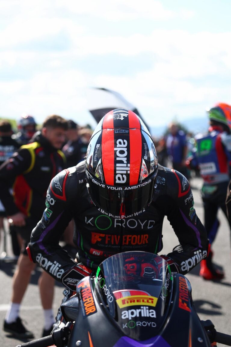 Aprilia RS 660 domina a Knockhill: Davidson vince e allunga in classifica