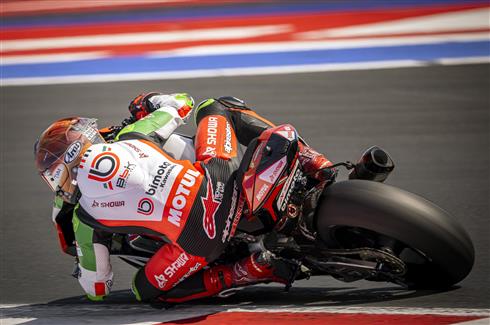 Bimota Kawasaki WorldSBK del team BBKRT in pista a Misano durante il weekend di gara