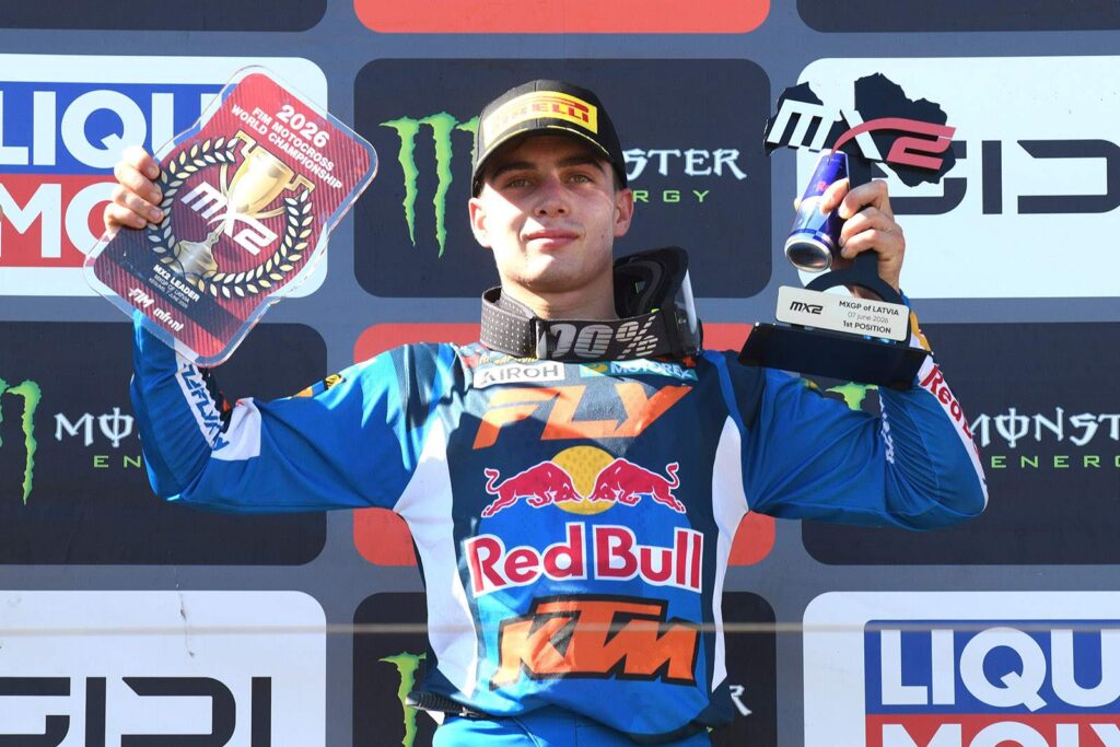 Sacha Coenen sul podio a Kegums con la KTM, protagonista della MXGP Lettonia