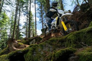 Gamma Husqvarna enduro 2027 con modelli TE e FE per uso offroad e competizioni