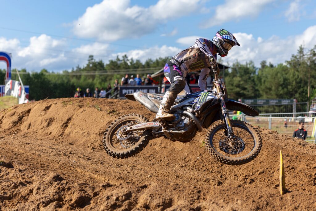 Tim Gajser con la Yamaha del Monster Energy Factory MXGP Team al GP di Lettonia