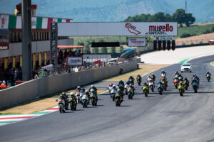 suzuki-gsx-8r-cup-mugello-agazzi_2.jpg