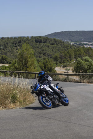 suzuki-sv-7gx_10.jpg