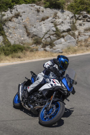 suzuki-sv-7gx_11.jpg