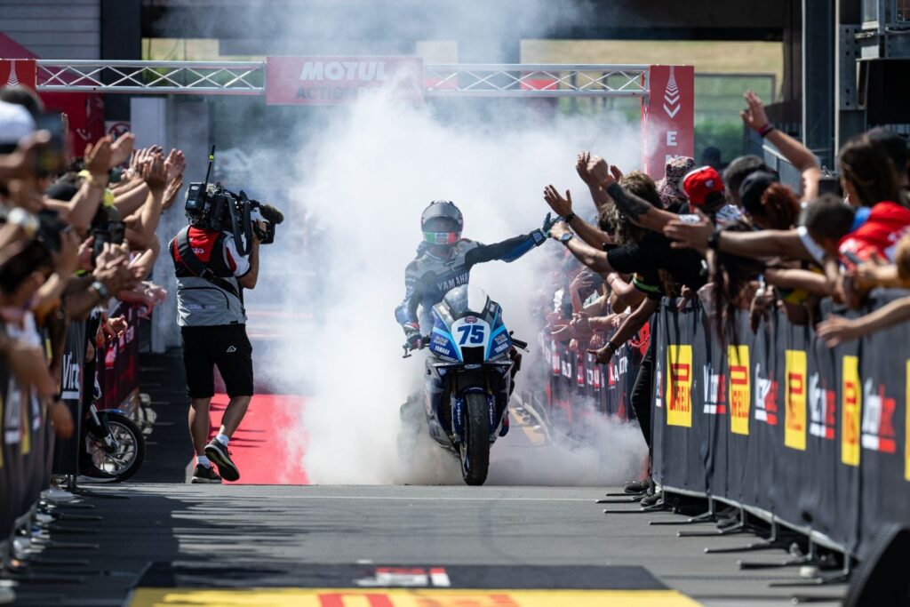 Albert Arenas su Yamaha durante Gara 2 del WorldSSP a Misano