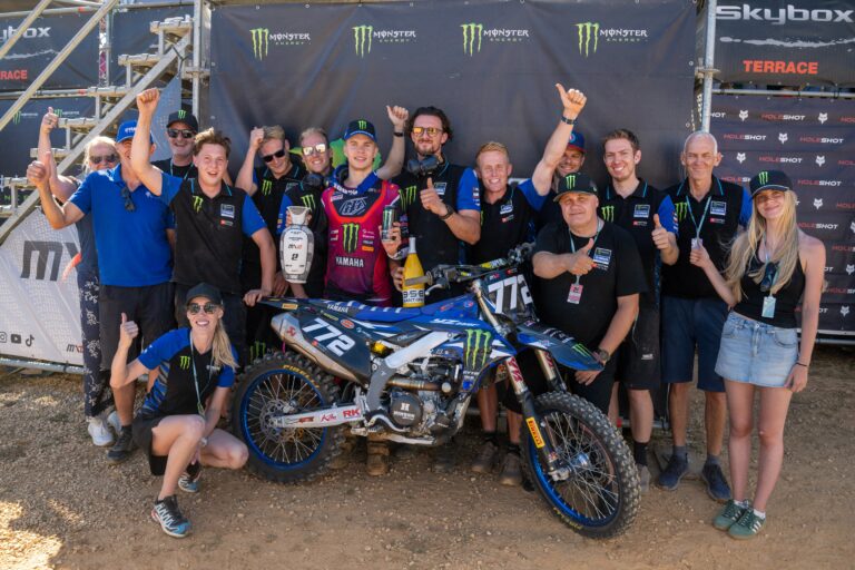Janis Reisulis primo podio nel Mondiale MX2 con il team Monster Energy Yamaha